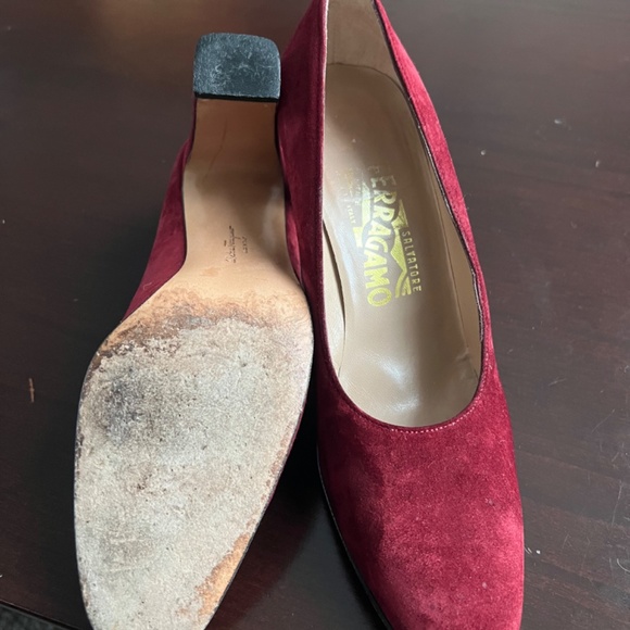 Salvatore Ferragamo, Size 7 B, red - Picture 6 of 11
